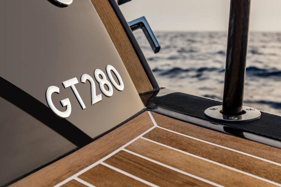 INVICTUS-280GT-006